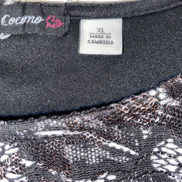 👚🌟 COCOMO BLACK & WHITE PEPLUM TOP - Picture 3 of 5